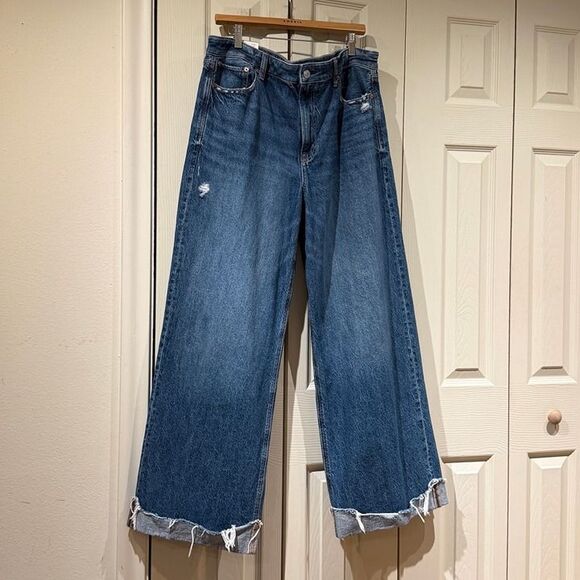 LIKE NEW AE Super High Waisted Baggy Wide Leg Cuffed Jeans Dark Distressed 16 - Picture 8 of 12